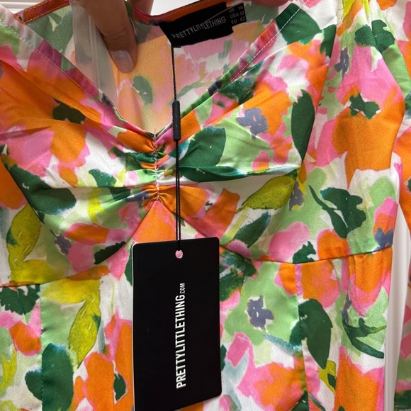 Pretty Little Thing Orange and Green Long Sleeve Floral Midi Dress Tik Tok - Picture 10 of 16